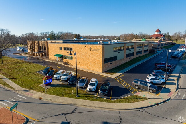 Fort Wayne's St Vincent De Paul has 758 students.