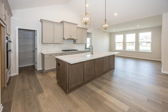 6250 Rippling Rock Dr, Plainfield, IN 46168 - photo 7