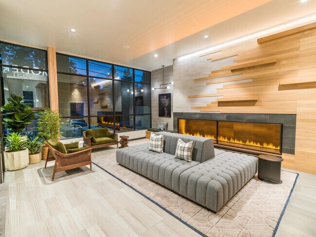 Feel instantly at home in Modera Northgate’s hotel-inspired lobby, where a cozy fireplace and sophisticated design create a warm, inviting atmosphere.