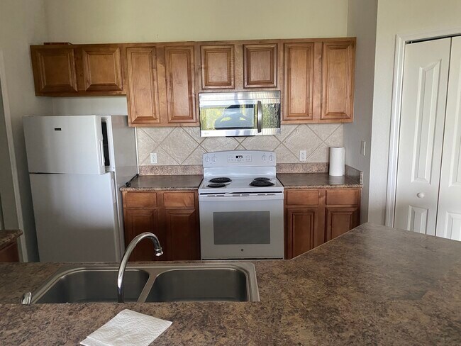 8397 38th Street Cir E unit 305, Sarasota, FL 34243 - photo 7