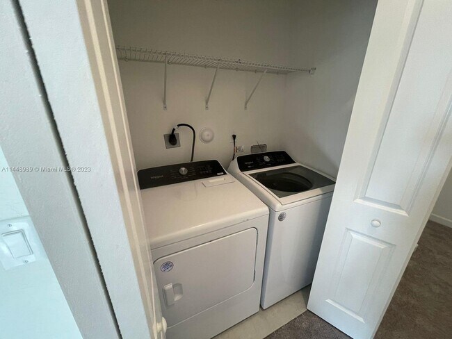 28712 SW 134th Ct, Homestead, FL 33033 - photo 5