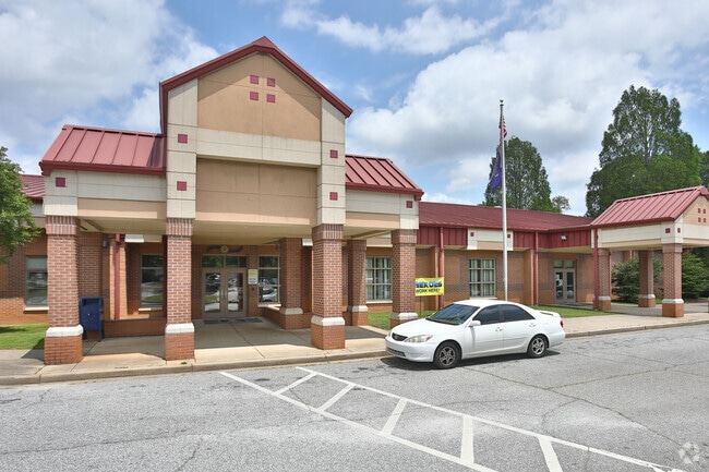 Woodland Heights Elementary serves not only Woodland Heights but nearby Camelot.