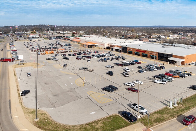 Explore the local shops and restaurants in Festus.