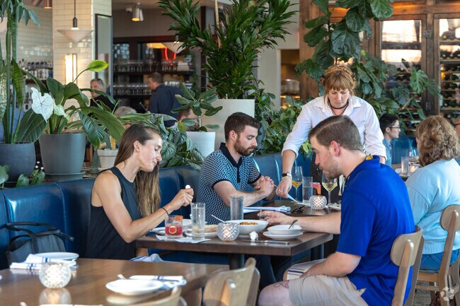 Olive and Oak is a delicious dining option for Oakland residents in Webster Groves.