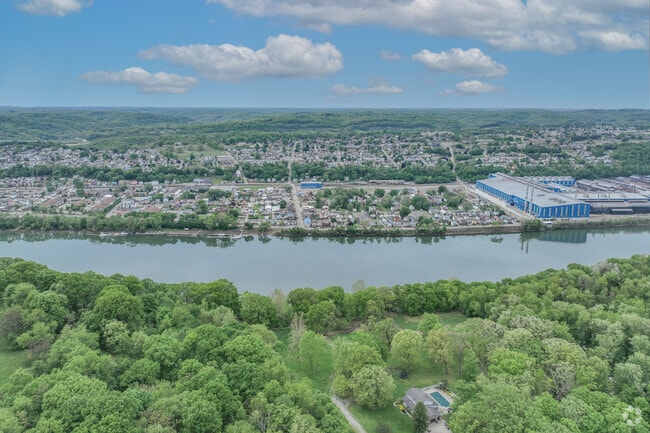 Aerial of Brackenridge facing Route 28.
