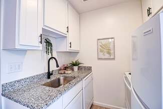 2351 Beechmont Ave, Cincinnati, OH 45230