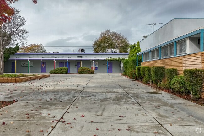 Emelita Street Elementary