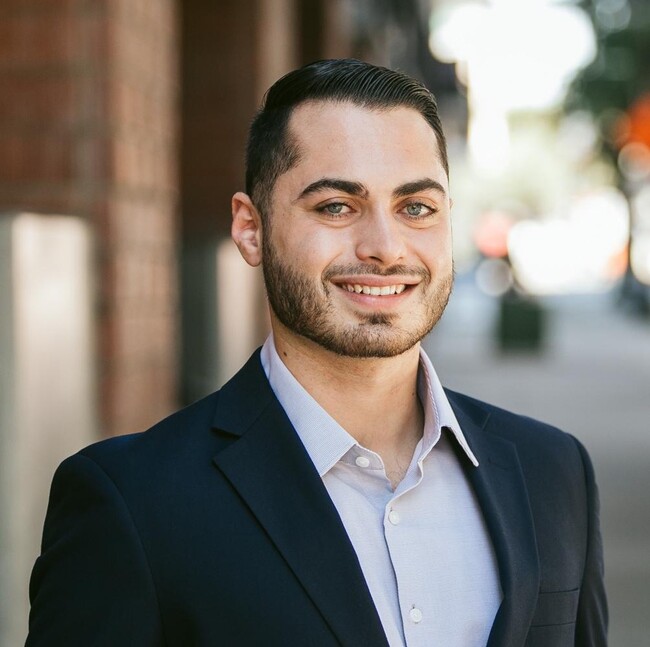 Agent Photo