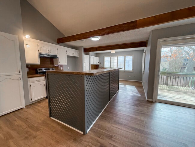 3460 E Catalpa St, Springfield, MO 65809 - photo 6