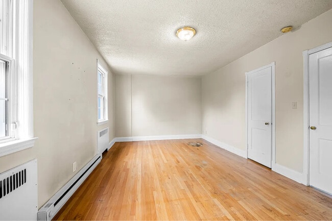 205 Westowne Rd, Baltimore, MD 21229 - photo 7