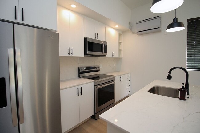 2516 NE Flanders St, Portland, OR 97232 - photo 6