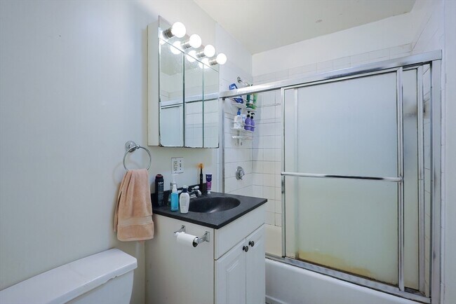 22 Adamson St unit 2A, Allston, MA 02134 - photo 2