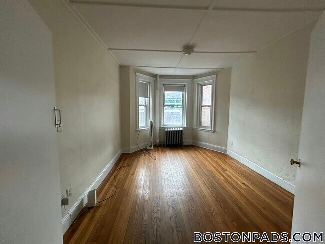 1175 Boylston St unit 6, Boston, MA 02215 - photo 6