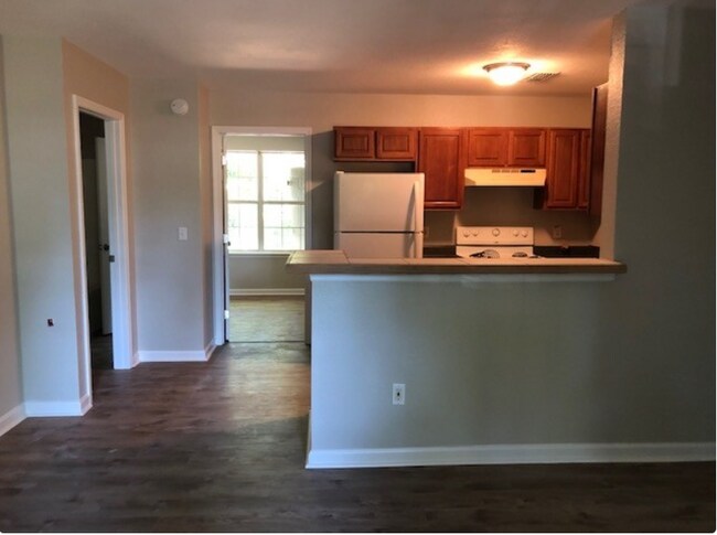 1329 Nylic St unit 1A1, Tallahassee, FL 32304 - photo 3