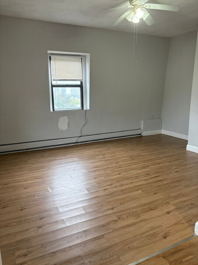 16 Flint St unit 3, Somerville, MA 02145 - photo 7