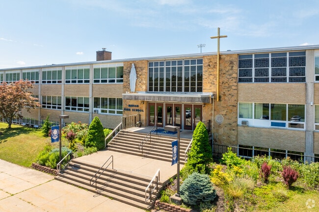 Families have convenient and efficient student drop offs at Marian Catholic High School.