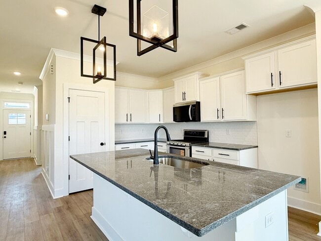 3135 Zeppelin Ln, Sumter, SC 29150 - photo 2