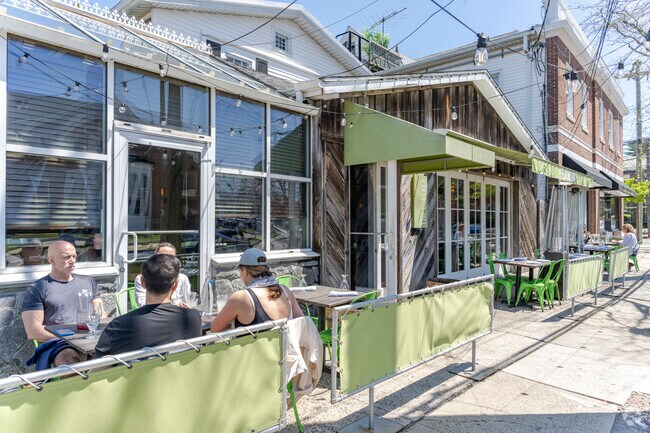 The Chelsea is a smaller restaurant a few minutes from University in Downtown Fairfield with wonderful food and great atmosphere.