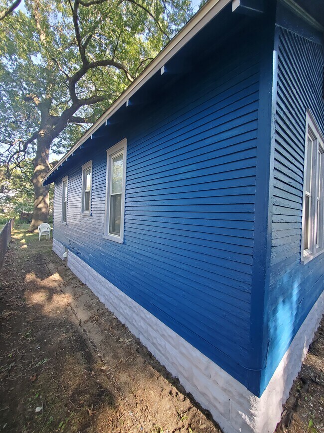 2642 Riordan St, Muskegon, MI 49444 - photo 5