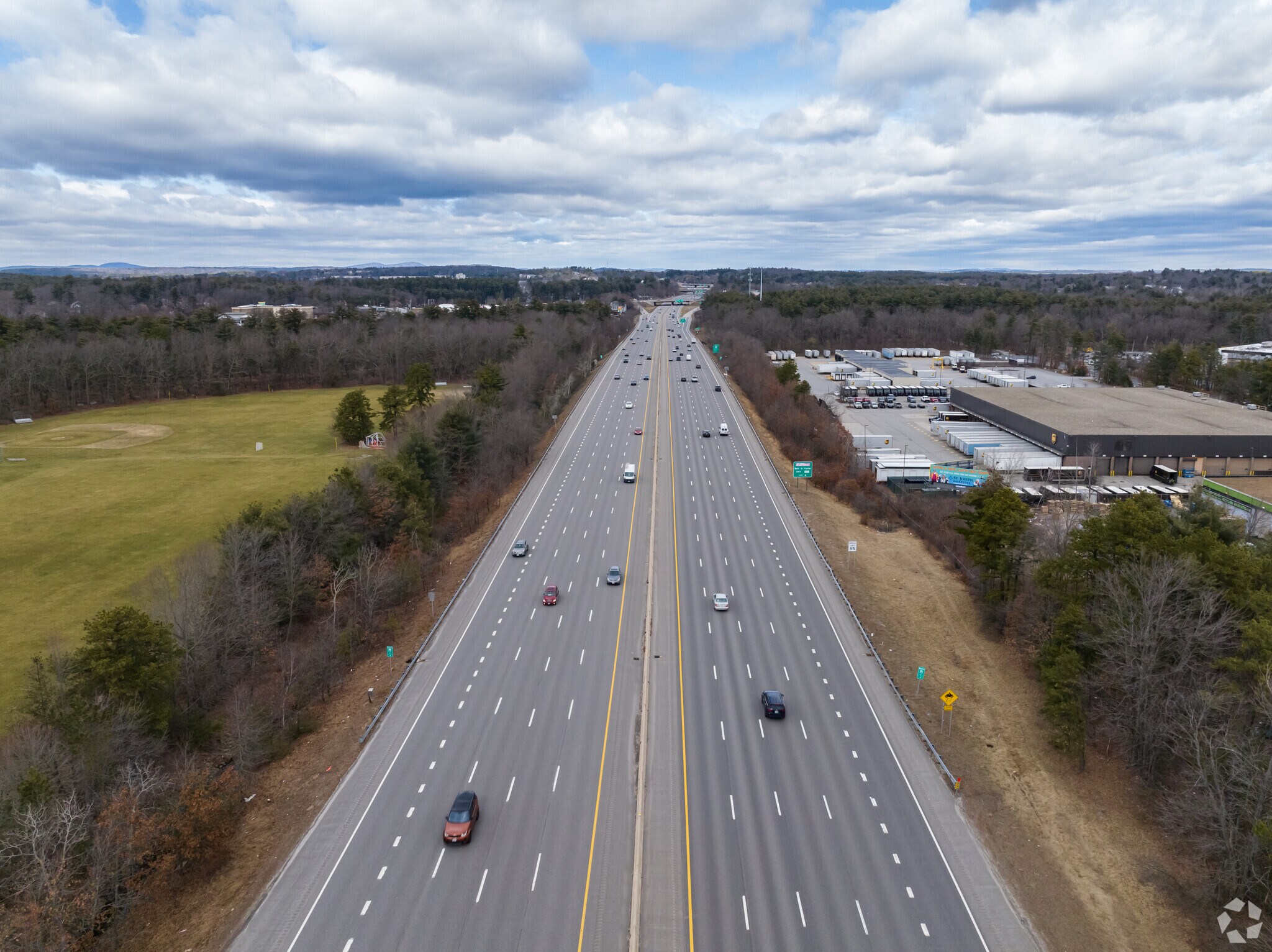 The Everett Turnpike allows easy access from Mine Falls Park to points North and South.