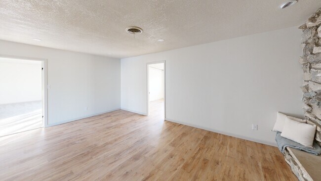 7028 Blackhawk Ln, Fort Wayne, IN 46815 - photo 2