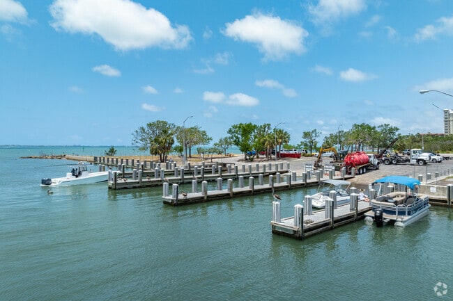 Centennial Park offers boat ramps and water views near Bayou Oaks.