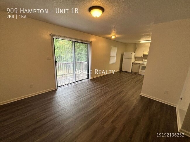 909 Hampton St unit 1B, Eden, NC 27288 - photo 2