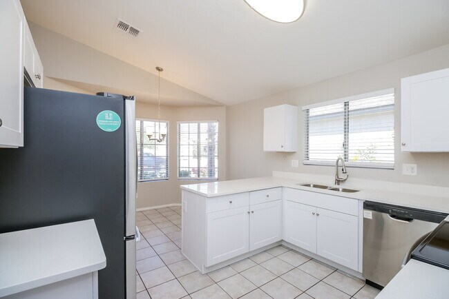 6329 W Puget Ave, Glendale, AZ 85302 - photo 6