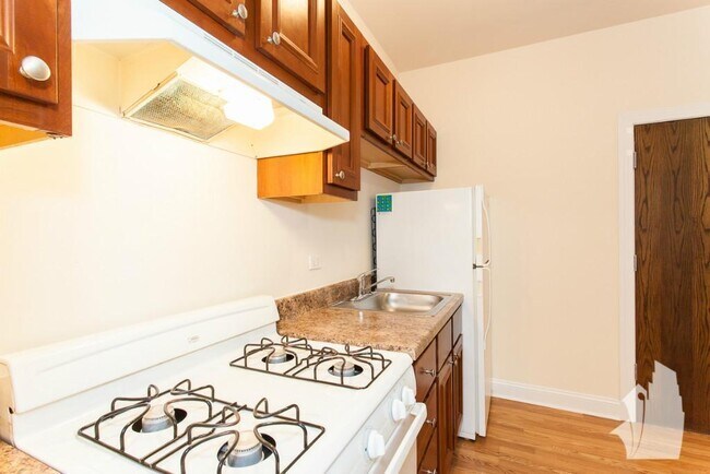 2615 N Kimball Ave unit 311, Chicago, IL 60647 - photo 5