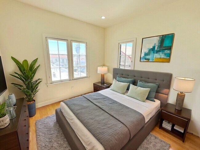 3919 1 2-31-2 Mont Clair St unit 3919 1/2, Los Angeles, CA 90018 - photo 3