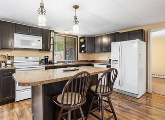 40B Kingsland Ct Unit 2B, Charlestown, RI 02813