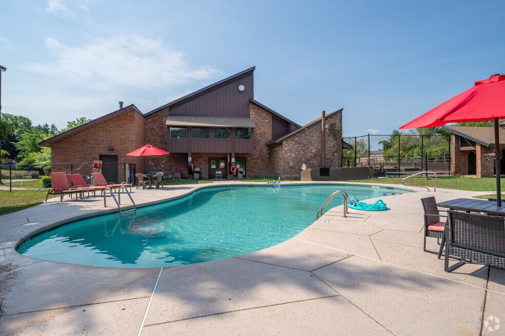 Williamstowne Senior Apartments, Cheektowaga, NY 14227 - photo 1