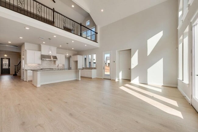 2704 Hartman Cir, Mansfield, TX 76063 - photo 5