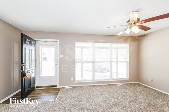 2335 Bramble Ln, Florissant, MO 63033 - photo 4