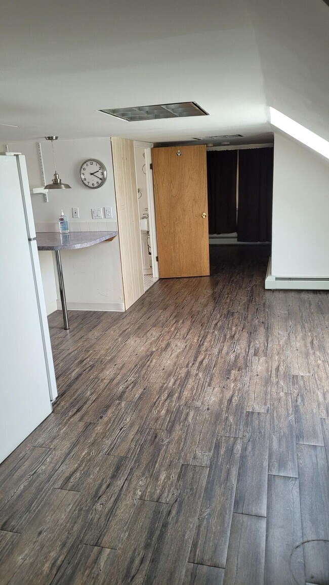 823 Anderson Ave Unit 3, Fort Lee, NJ 07024