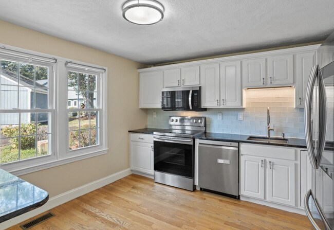 134 Russet Ln, Boxborough, MA 01719 - photo 6