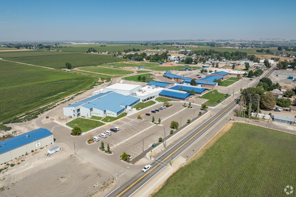 Aerial view of Marsing High School looking north.