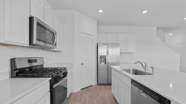 450 Globe Mallow Cir, Kyle, TX 78640 - photo 6