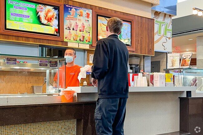 Come by the Galleria Mall in Harding to the food court and sample some Thai cuisine.