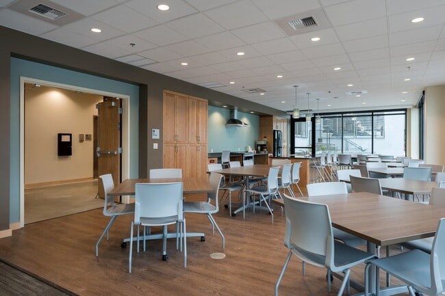 Athene, Kirkland, WA 98034 - photo 2