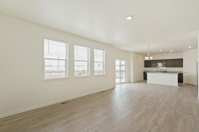 738 Gareth Ln unit 36210495, Brighton, CO 80603 - photo 5