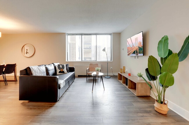 1201 S Bell St unit FL11-ID1022387P, Arlington, VA 22202 - photo 3