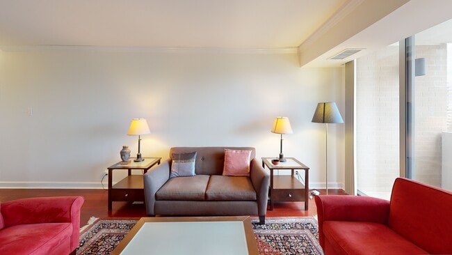 The Elizabeth, Chevy Chase, MD 20815 - photo 2