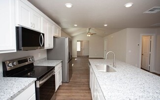 8009 Date Ave, Lubbock, TX 79404