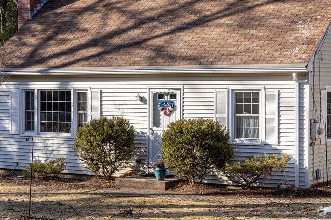 Smaller Homes Are Also Common In Simsbury