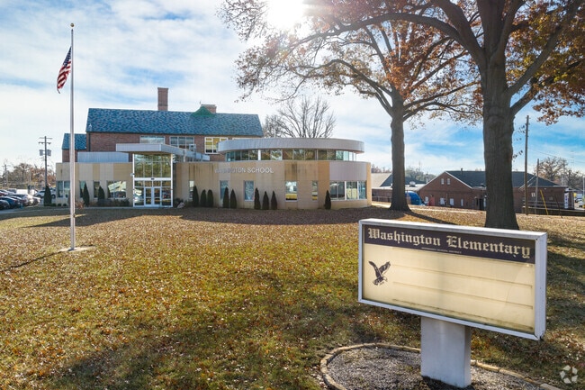 Kids in Greendale attend Washington Elementary, rated D-plus by Niche.