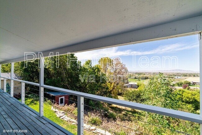 953 N Compton Rd, Farmington, UT 84025 - photo 5