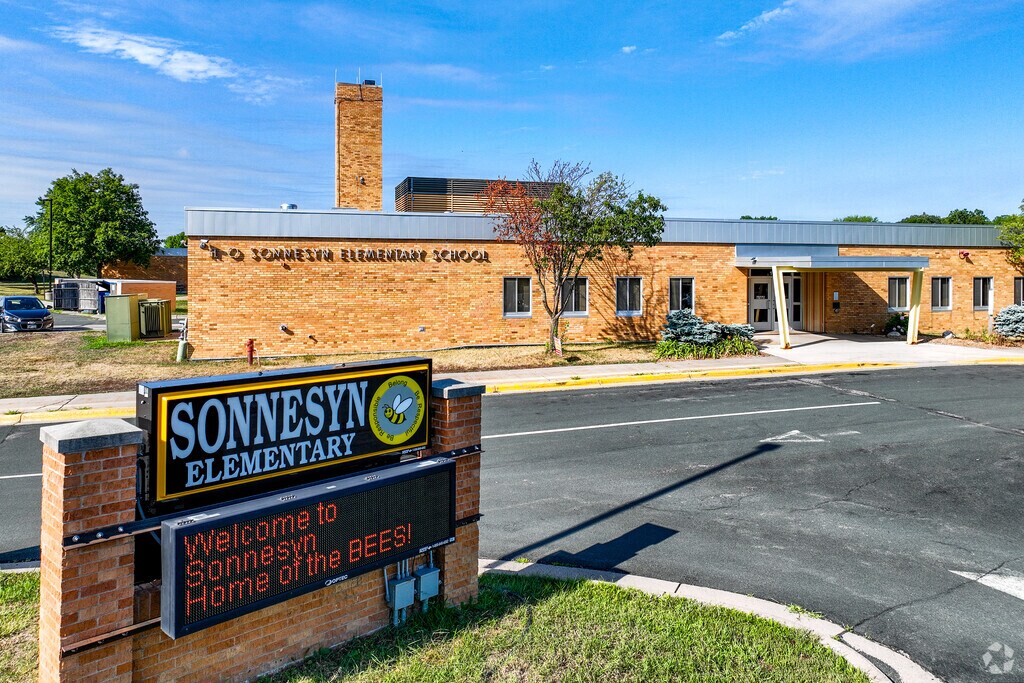 Sonnesyn Elementary School enrolls over 350 students in preschool and grades K-5.
