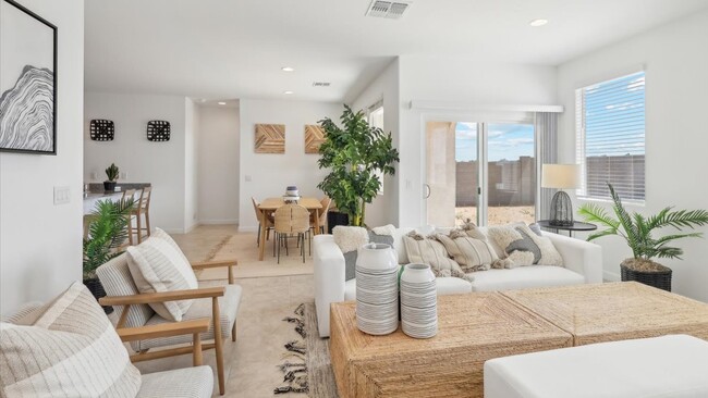 636 W Freedom St, Florence, AZ 85132 - photo 2