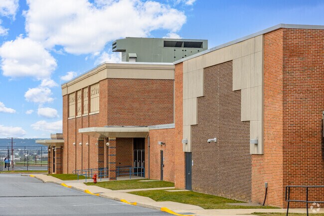 Brecknock Township Lancaster families send teens to Garden Spot High School.